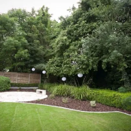 Shamrock فندق آثلون