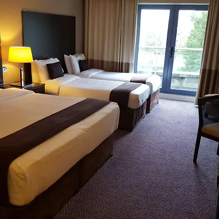 فندق Shamrock آثلون