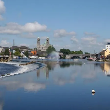 Shamrock 3* Athlone