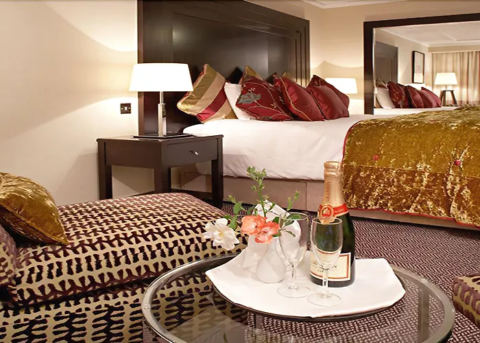 Shamrock Hotel 3*