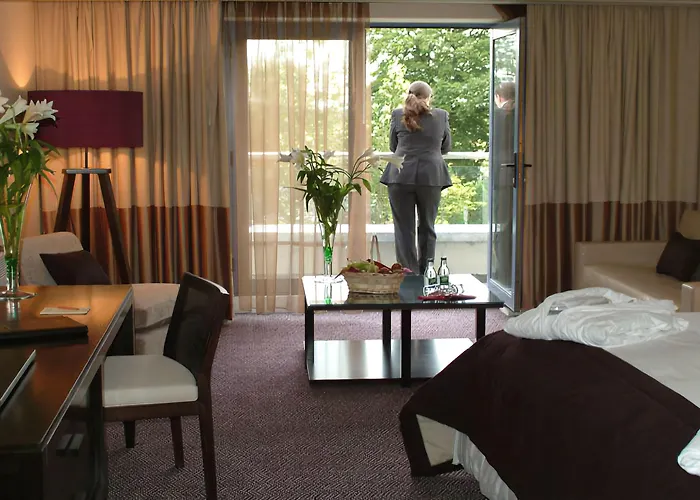 Shamrock Hotel 3*